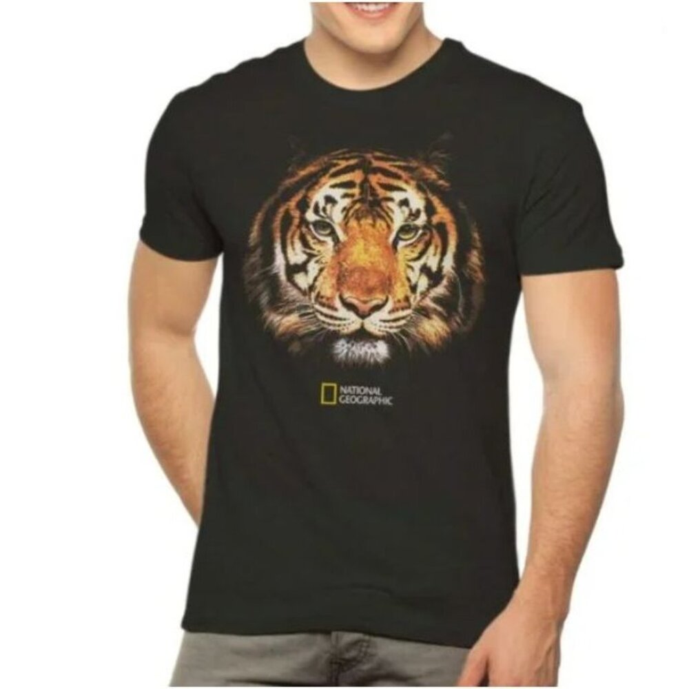 National Geographic Men's Big Cat Short Sleeve Graphic Crewneck T-Shirt Black XL